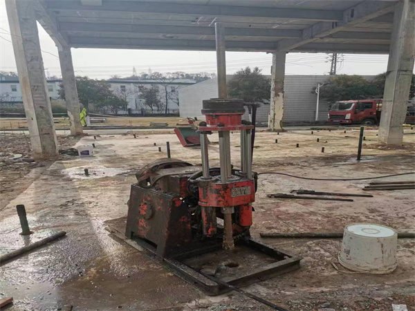 新邱袖阀管小导管注浆加固施工工艺